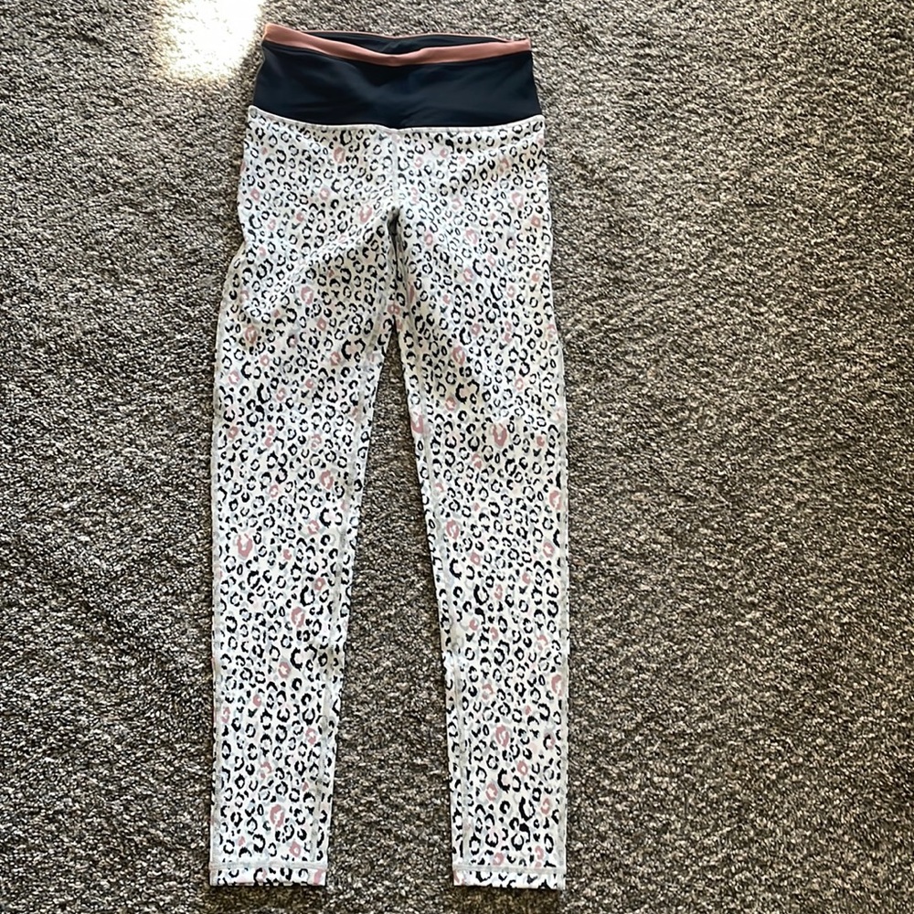 Cute leopard leggings